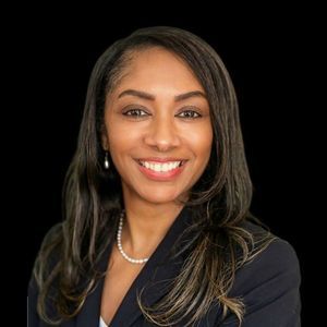 Meet your Posher, Davina